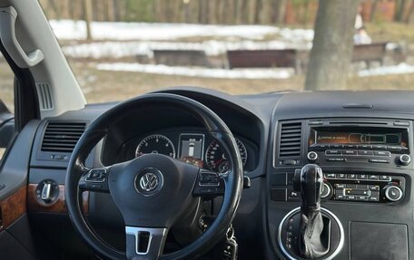 Volkswagen Multivan T5, 2012 год, 1 840 000 рублей, 21 фотография