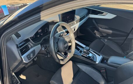 Audi A4, 2019 год, 4 000 000 рублей, 9 фотография