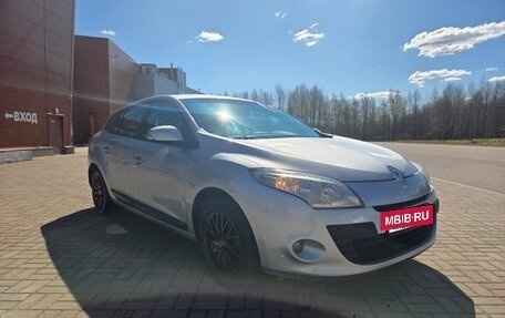Renault Megane III, 2010 год, 700 000 рублей, 8 фотография