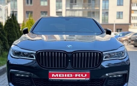 BMW 7 серия, 2018 год, 4 500 000 рублей, 2 фотография