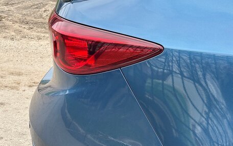 Mazda 3, 2017 год, 1 600 000 рублей, 14 фотография