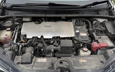 Toyota Prius IV XW50, 2019 год, 1 700 000 рублей, 16 фотография