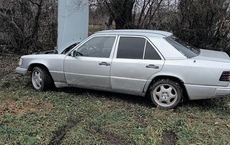 Mercedes-Benz W124, 1992 год, 250 000 рублей, 3 фотография