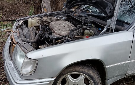 Mercedes-Benz W124, 1992 год, 250 000 рублей, 11 фотография