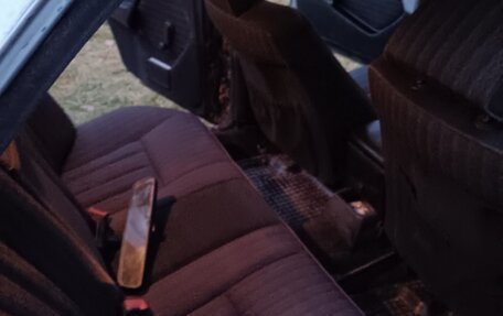 Mercedes-Benz W124, 1992 год, 250 000 рублей, 24 фотография