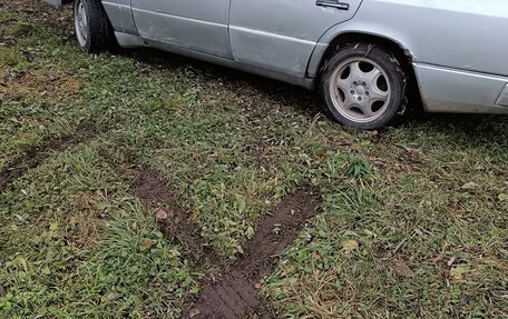 Mercedes-Benz W124, 1992 год, 250 000 рублей, 29 фотография