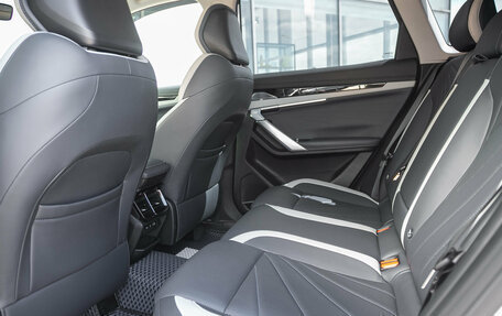 Geely Atlas, 2024 год, 3 125 000 рублей, 17 фотография
