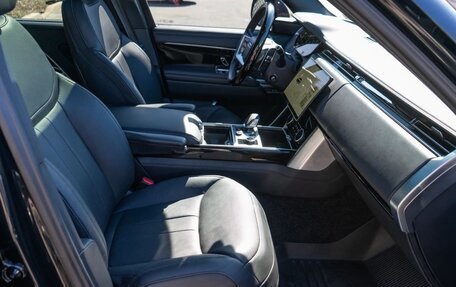 Land Rover Range Rover IV рестайлинг, 2022 год, 18 648 000 рублей, 33 фотография