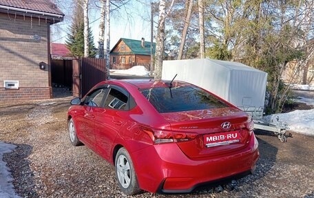 Hyundai Solaris II рестайлинг, 2019 год, 1 300 000 рублей, 1 фотография