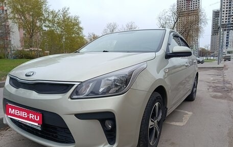 KIA Rio IV, 2018 год, 1 300 000 рублей, 1 фотография