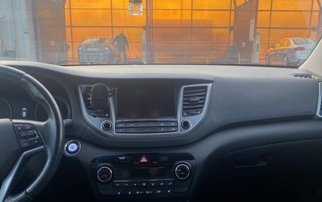 Hyundai Tucson III, 2017 год, 1 950 000 рублей, 6 фотография