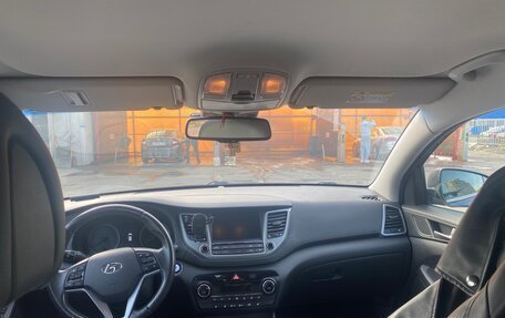 Hyundai Tucson III, 2017 год, 1 950 000 рублей, 8 фотография