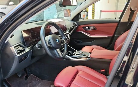 BMW 3 серия, 2023 год, 3 900 000 рублей, 10 фотография