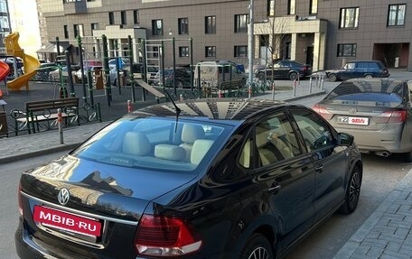 Volkswagen Polo VI (EU Market), 2015 год, 900 000 рублей, 4 фотография