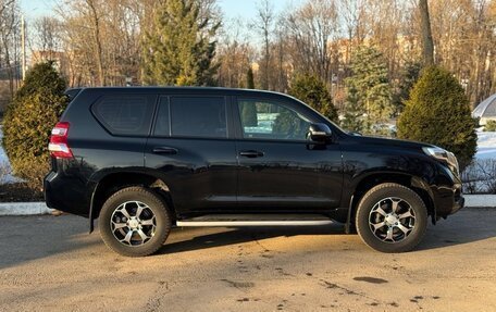 Toyota Land Cruiser Prado 150 рестайлинг 2, 2013 год, 4 090 000 рублей, 9 фотография