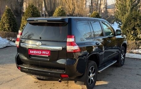 Toyota Land Cruiser Prado 150 рестайлинг 2, 2013 год, 4 090 000 рублей, 16 фотография