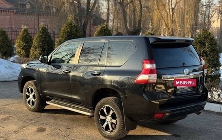 Toyota Land Cruiser Prado 150 рестайлинг 2, 2013 год, 4 090 000 рублей, 15 фотография