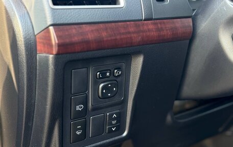 Toyota Land Cruiser Prado 150 рестайлинг 2, 2013 год, 4 090 000 рублей, 31 фотография