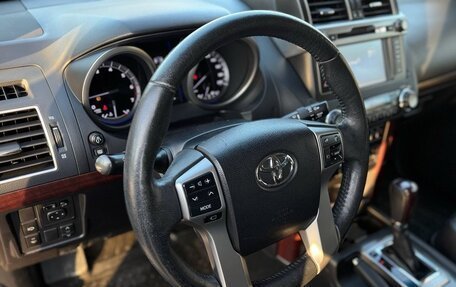 Toyota Land Cruiser Prado 150 рестайлинг 2, 2013 год, 4 090 000 рублей, 33 фотография