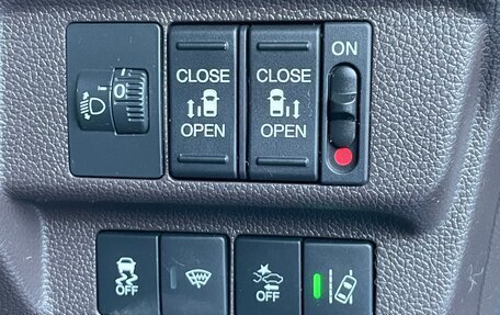 Honda Freed II, 2016 год, 1 520 000 рублей, 7 фотография