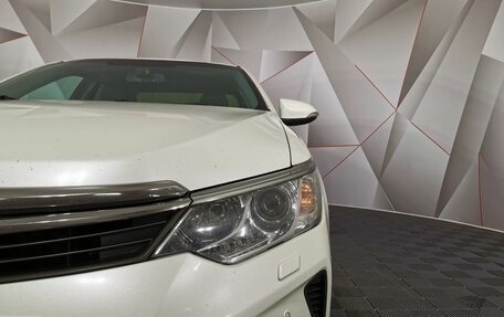 Toyota Camry, 2015 год, 1 765 000 рублей, 10 фотография