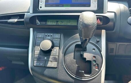 Toyota Wish II, 2011 год, 950 000 рублей, 12 фотография