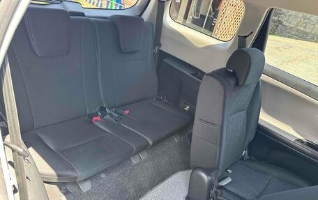 Toyota Wish II, 2011 год, 950 000 рублей, 17 фотография