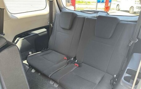 Toyota Wish II, 2011 год, 950 000 рублей, 22 фотография