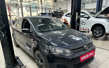 Volkswagen Polo VI (EU Market), 2014 год, 990 000 рублей, 2 фотография