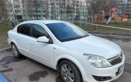 Opel Astra H, 2011 год, 695 000 рублей, 1 фотография
