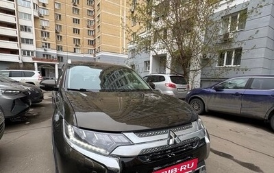 Mitsubishi Outlander III рестайлинг 3, 2019 год, 3 150 000 рублей, 1 фотография
