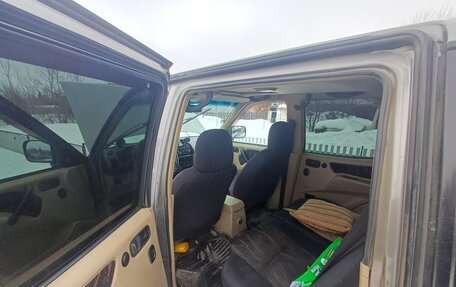 Nissan Terrano II рестайлинг, 2001 год, 270 000 рублей, 8 фотография