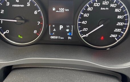 Mitsubishi Outlander III рестайлинг 3, 2019 год, 3 150 000 рублей, 16 фотография