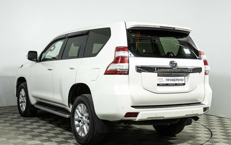 Toyota Land Cruiser Prado 150 рестайлинг 2, 2014 год, 3 099 700 рублей, 7 фотография