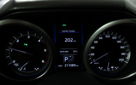 Toyota Land Cruiser Prado 150 рестайлинг 2, 2014 год, 3 099 700 рублей, 12 фотография