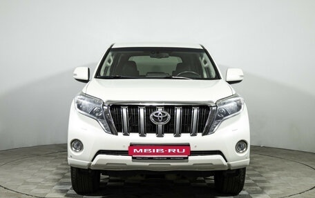 Toyota Land Cruiser Prado 150 рестайлинг 2, 2014 год, 3 099 700 рублей, 2 фотография