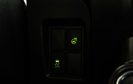 Toyota Land Cruiser Prado 150 рестайлинг 2, 2014 год, 3 099 700 рублей, 17 фотография