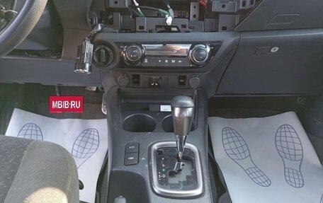 Toyota Hilux VIII, 2022 год, 5 410 275 рублей, 8 фотография