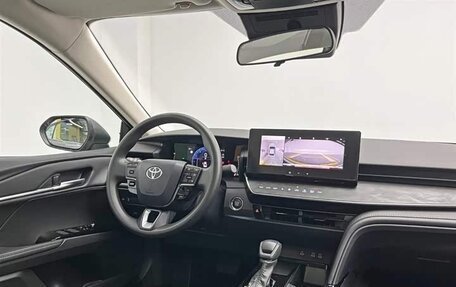 Toyota Camry, 2025 год, 4 660 000 рублей, 15 фотография