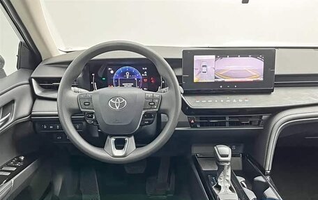 Toyota Camry, 2025 год, 4 660 000 рублей, 17 фотография