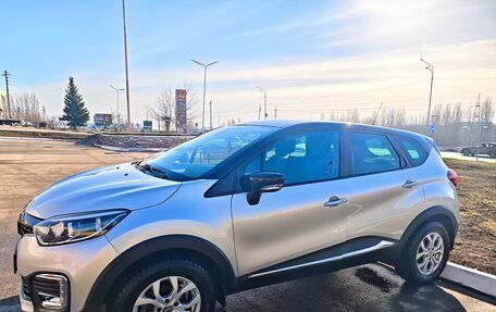 Renault Kaptur I рестайлинг, 2018 год, 1 649 000 рублей, 2 фотография