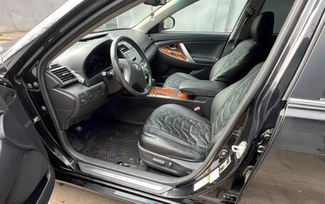 Toyota Camry, 2010 год, 1 150 000 рублей, 22 фотография