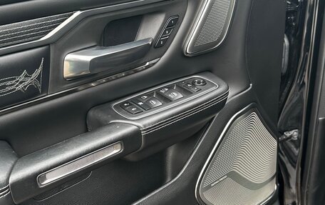 Rambler 1500, 2019 год, 7 000 000 рублей, 13 фотография