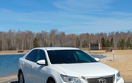 Toyota Camry, 2012 год, 1 750 000 рублей, 2 фотография