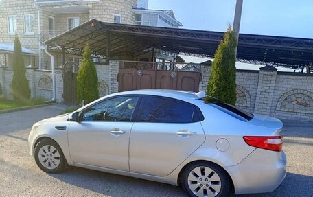 KIA Rio III рестайлинг, 2013 год, 750 000 рублей, 1 фотография