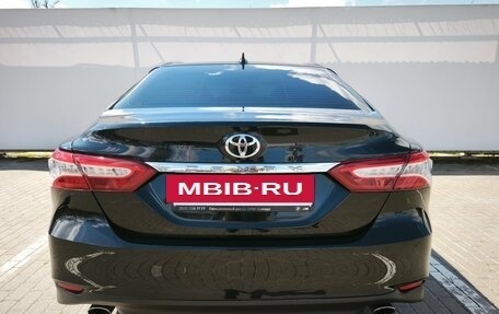 Toyota Camry, 2022 год, 3 390 000 рублей, 8 фотография