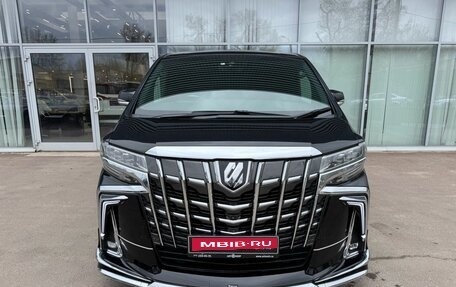 Toyota Alphard III, 2018 год, 5 100 000 рублей, 2 фотография