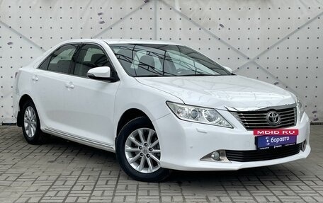 Toyota Camry, 2013 год, 1 490 000 рублей, 2 фотография