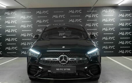 Mercedes-Benz GLA, 2024 год, 6 400 000 рублей, 2 фотография