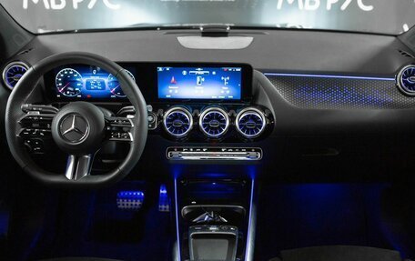 Mercedes-Benz GLA, 2024 год, 6 400 000 рублей, 14 фотография